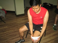 It is important to ice the anterior cruciate ligament  injury to reduce swelling